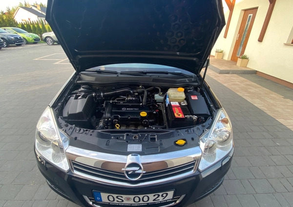 Opel Astra cena 14900 przebieg: 242761, rok produkcji 2009 z Chełmno małe 379
